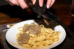 黒トリュフのクリームパスタ
