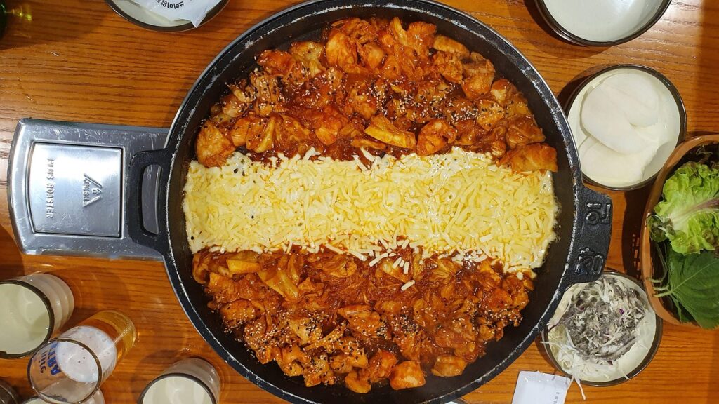 チーズタッカルビ（치즈 닭갈비）